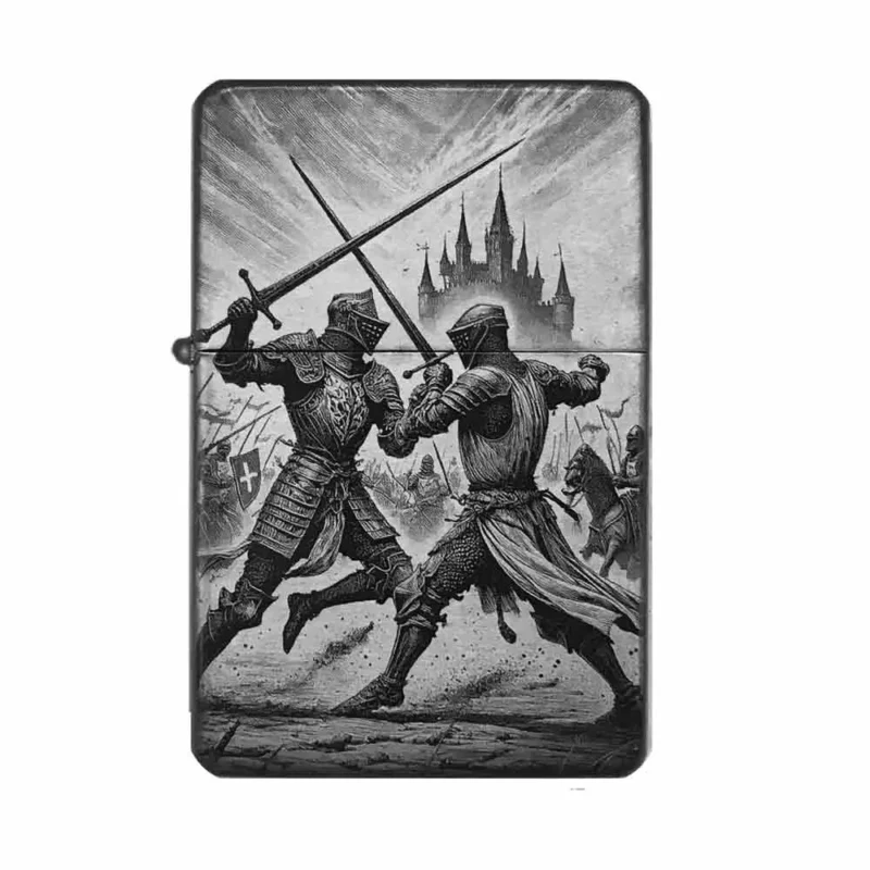 Feuerzeug mit dramatischem Ritterkampf-Motiv, zwei Ritter mit Schwertern vor einer Burg, graviert auf schwarzer Oberfläche.