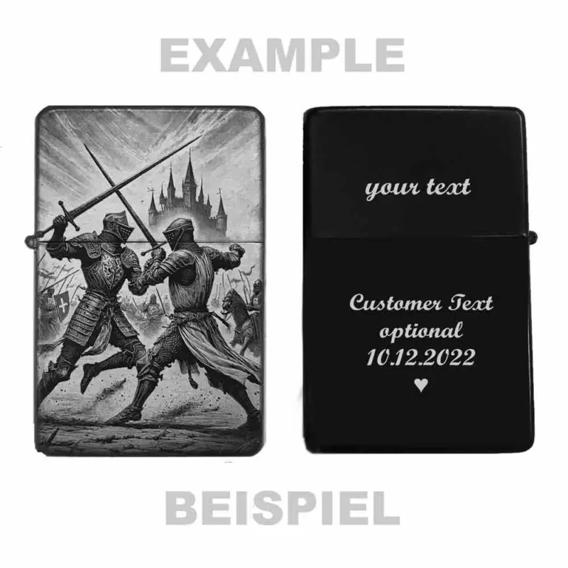 Beispielansicht des Ritter-Feuerzeugs: Vorderseite mit Kampfgravur, Rückseite optional mit personalisiertem Text.