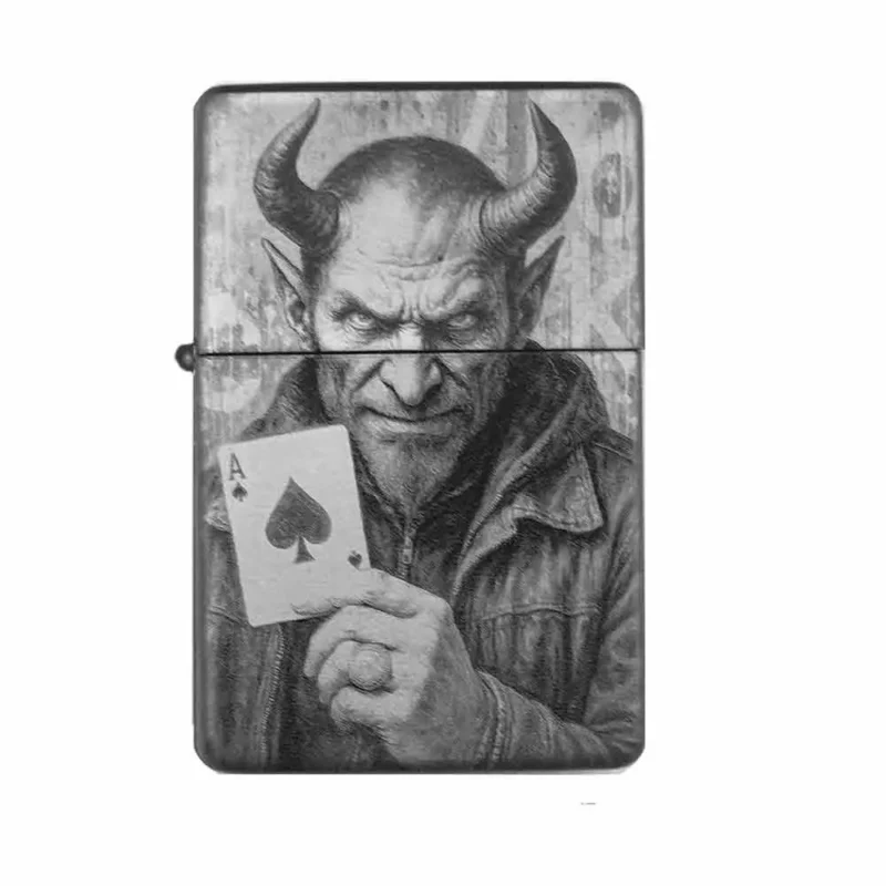 Poker Feuerzeug mit Teufel-Motiv – personalisierbares Feuerzeug mit Spielkarten und Dämonen-Design