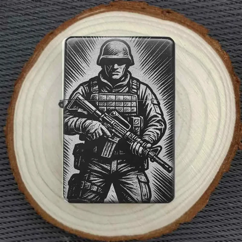Personalisierbares Soldaten-Feuerzeug – Geschenkidee für Militärfans