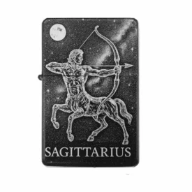 Schütze Sternzeichen Feuerzeug – Sagittarius Design mit Zentaur und Mond, gravierbar als persönliches Geschenk