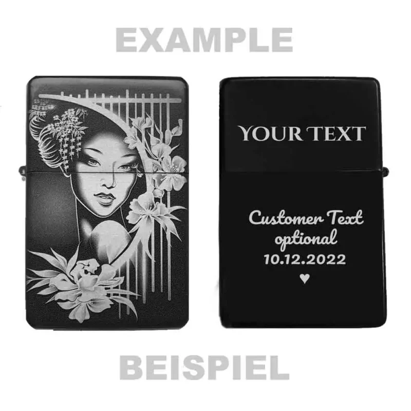 Geisha Feuerzeug mit Gravur-Beispieltext auf Rückseite – individuell personalisierbar