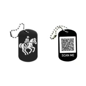 Dogtag mit Reitermotiv, daneben Beispiel eines personalisierten QR-Codes