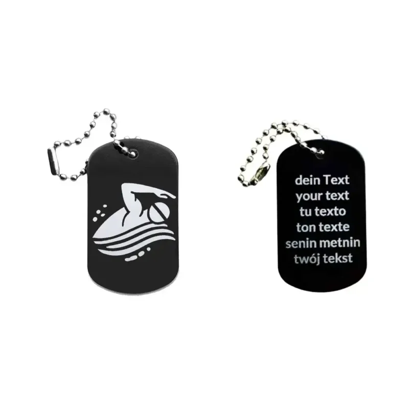 Dogtag mit Schwimmermotiv, daneben Beispiel eines personalisierten Textes