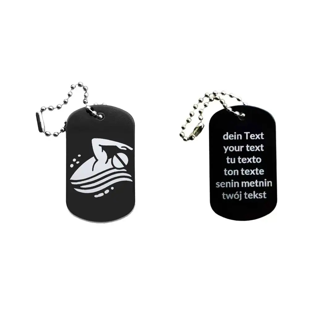 Dogtag mit Schwimmermotiv, daneben Beispiel eines personalisierten Textes