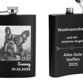 Mattschwarzer personalisierter Flachmann mit einer Beispielgravur eines Jagdspruches (