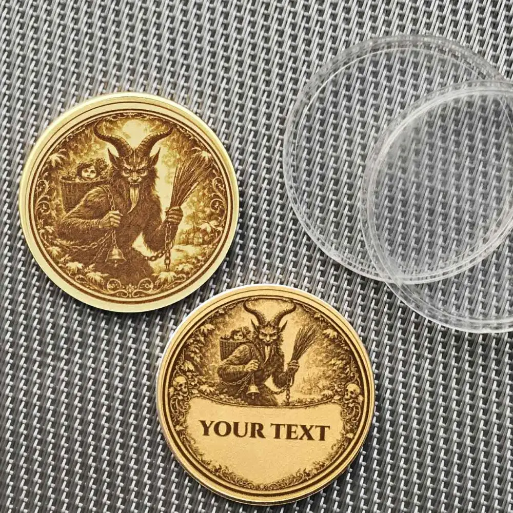 Personalisiertes Geschenk Krampus Münze mit Textgravur in Rahmen mit Totenköpfen und Eichenlaub