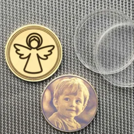 Personalisiertes Geschenk modernes Schutzengel Symbol Vorderseite und Fotogravur