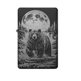 Graviertes Bärenfeuerzeug, Vollmond-Design auf schwarzem Metallgehäuse, Geschenkidee.